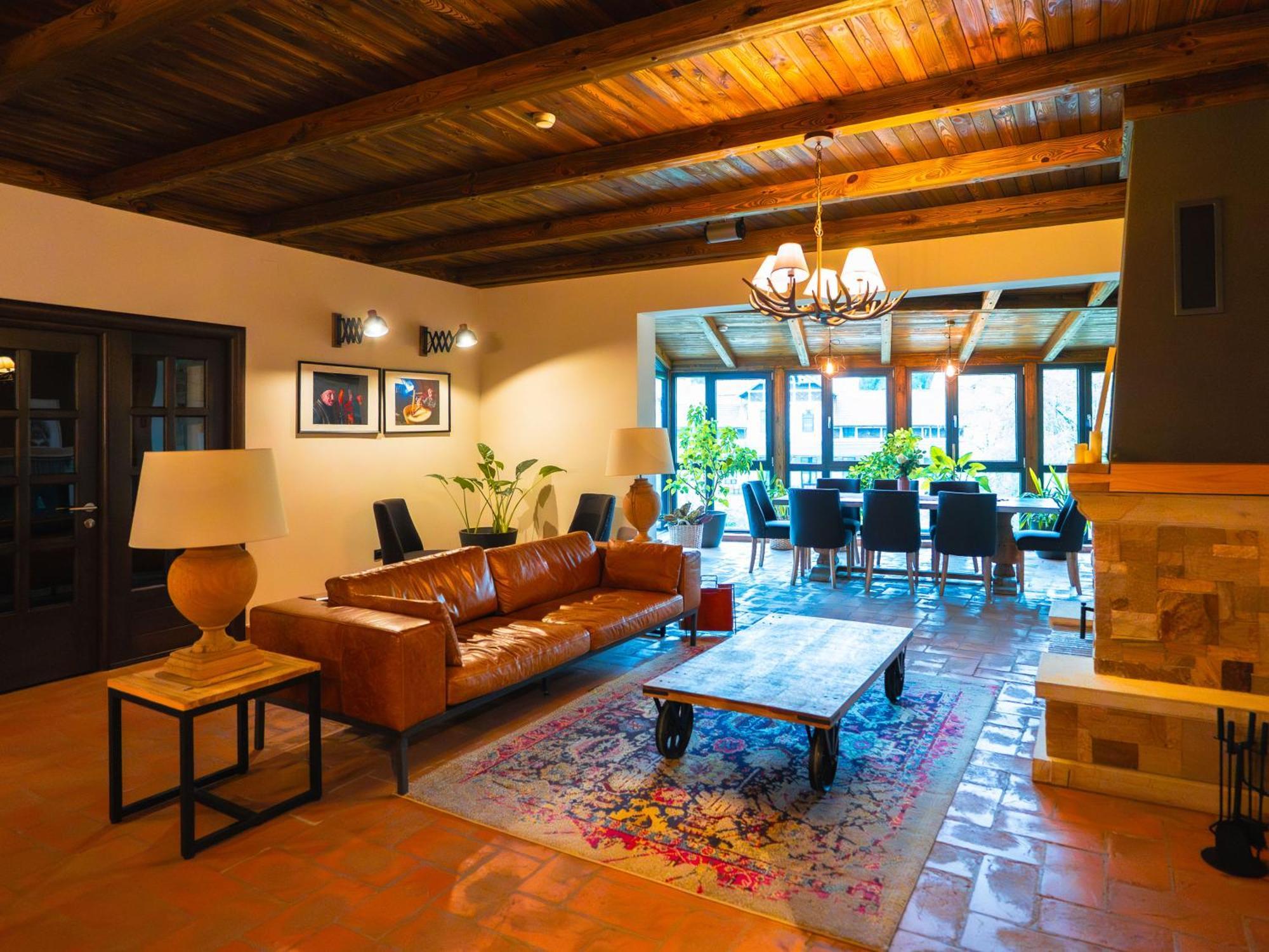 Kaban Boutique - 5Star Central Villa In فاترا دورني المظهر الخارجي الصورة