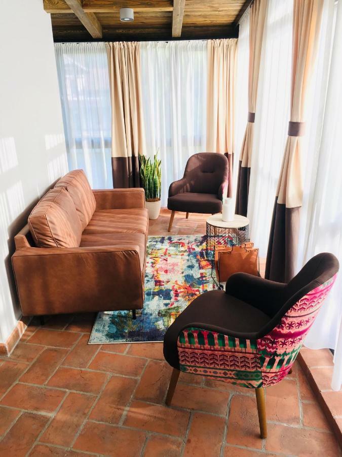 Kaban Boutique - 5Star Central Villa In فاترا دورني المظهر الخارجي الصورة